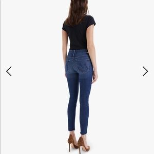 MOTHER the looker ankle fray denim in great condition